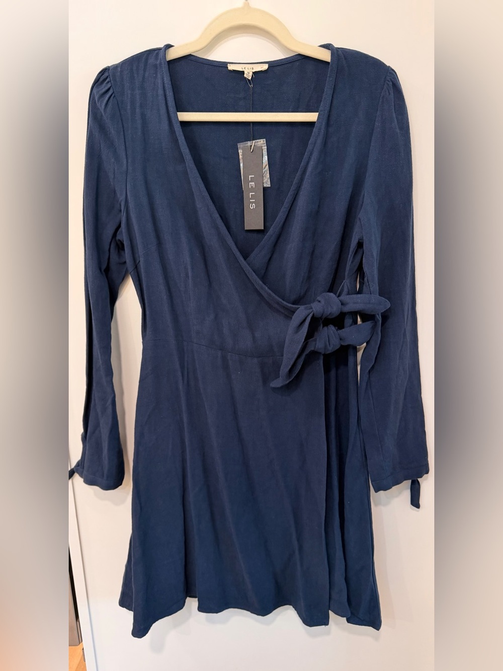 Le Lis Navy Wrap Dress cotton Linen blend size medium NWT